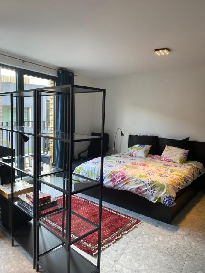 Studio Near Shopping K In K New Bright And Central Kortrijk Exterior foto